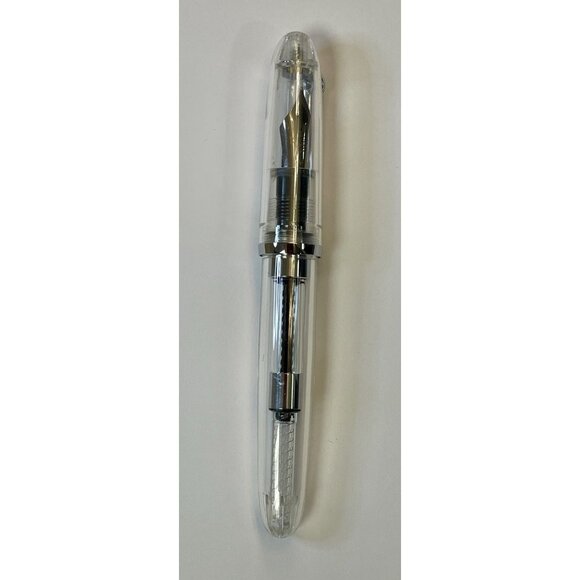 Ellington Pens Fountain Pen Clarity Transparent Clear Medium Nib NEW - Picture 3 of 5